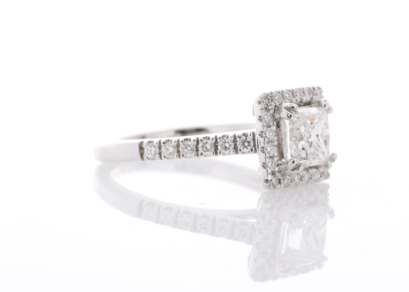 18ct White Gold Princess Cut Diamond Ring 1.34 Carats - Image 4 of 5