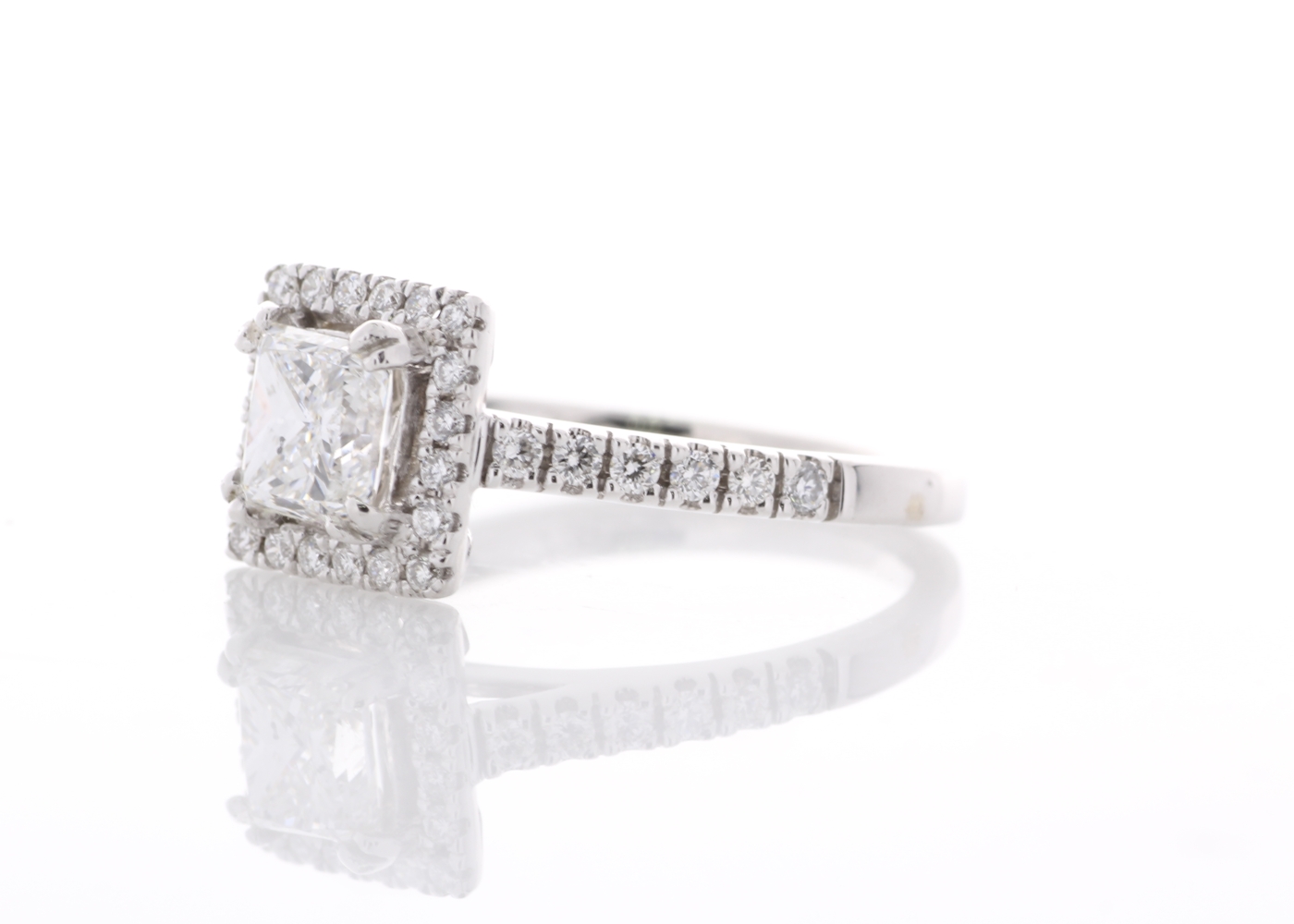 18ct White Gold Princess Cut Diamond Ring 1.34 Carats - Image 2 of 5