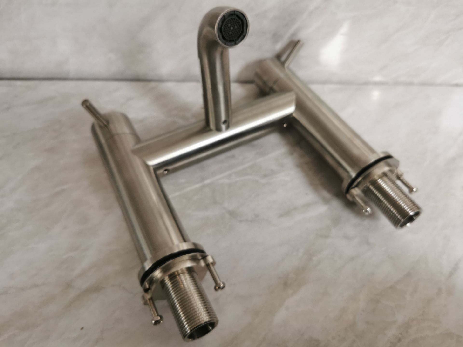 Stainless Steel Finish Bath Filler Tap Unit RRP £329 - Image 2 of 2