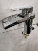 Luxury Deck-Mounted Waterfall Bath Filler Tap Unit RRP £489