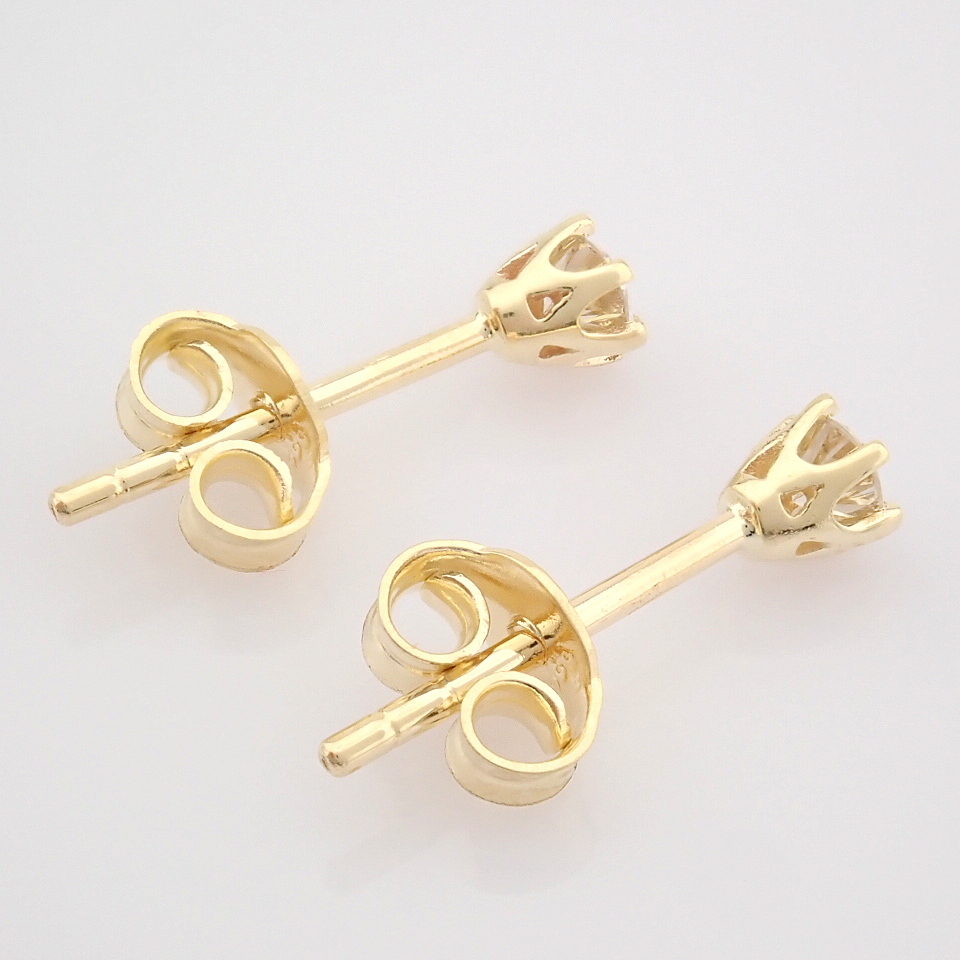 14 Yellow Gold Diamond Solitaire Earring - Image 4 of 7