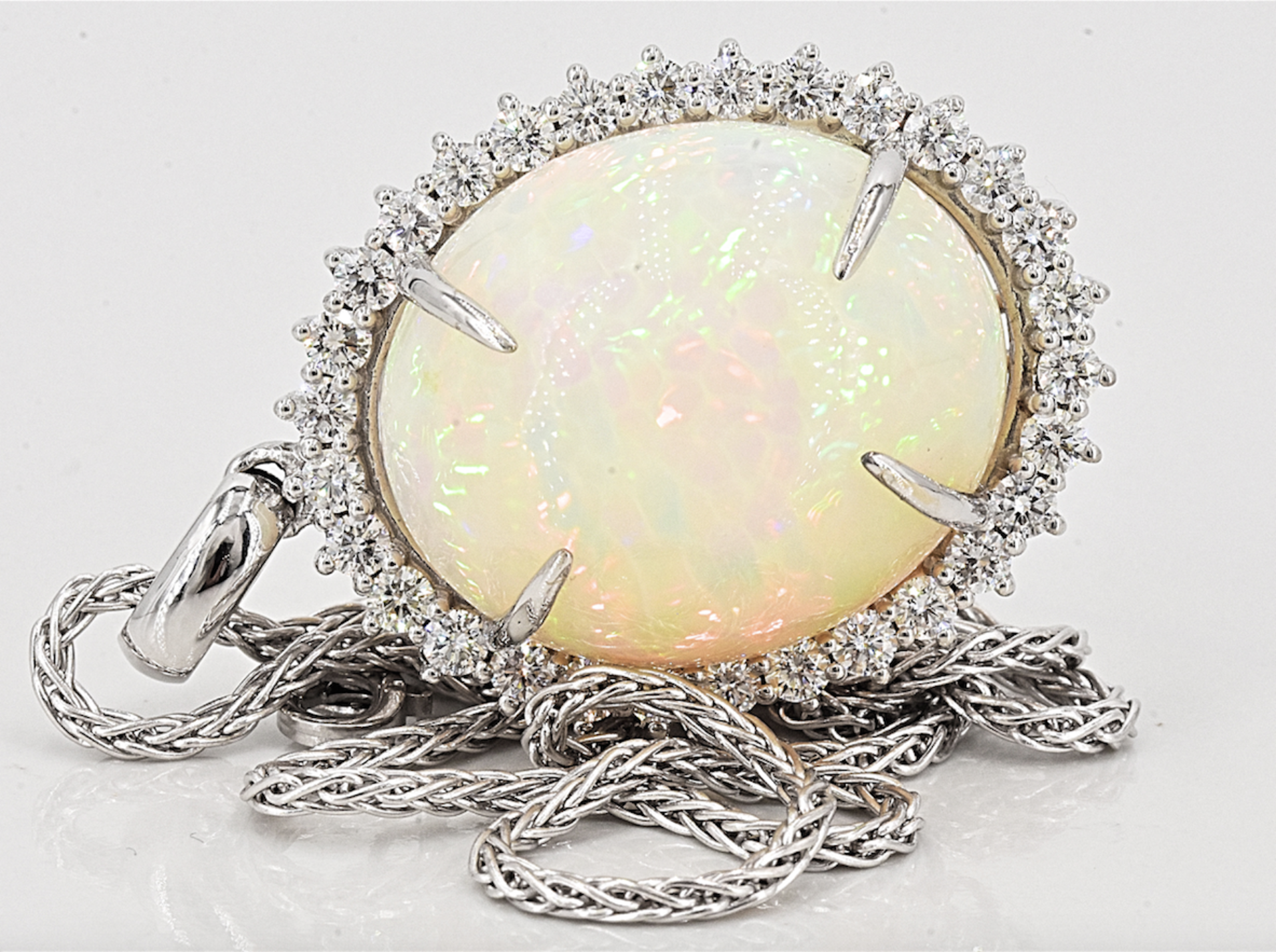 Necklace - 31.10 Ct. Opal - 1.88 Ct Diamonds - Image 5 of 7