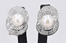 Earrings - 6.41 Ct. Diamond - 10.10 mm South Sea Pearls