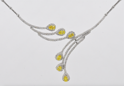 Necklace - 4.64 Ct. Diamonds. Centrals Natural Fancy Diamond.