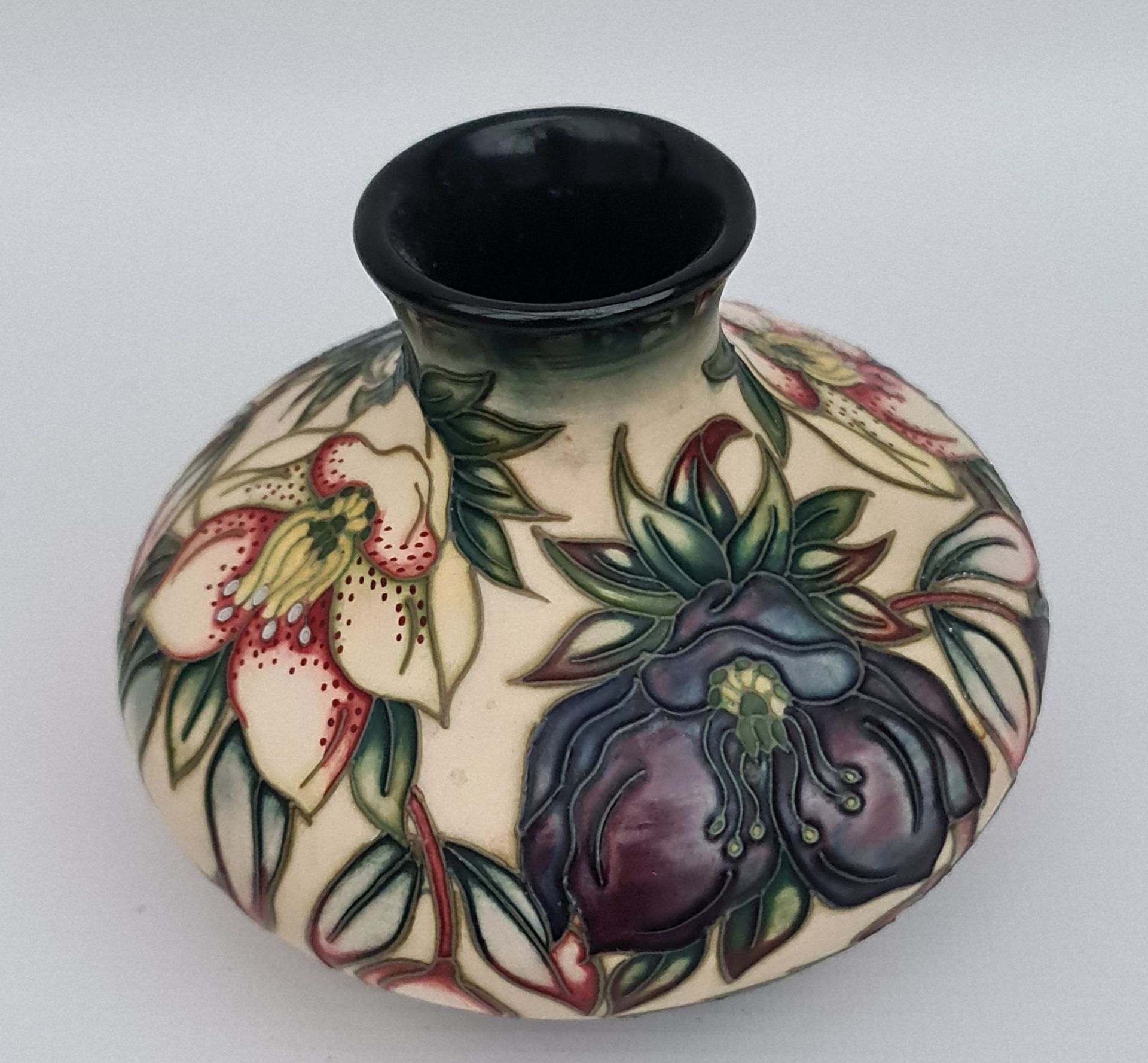 Vintage Moorcroft Pottery Vase 6" x 3" tall - Image 2 of 3