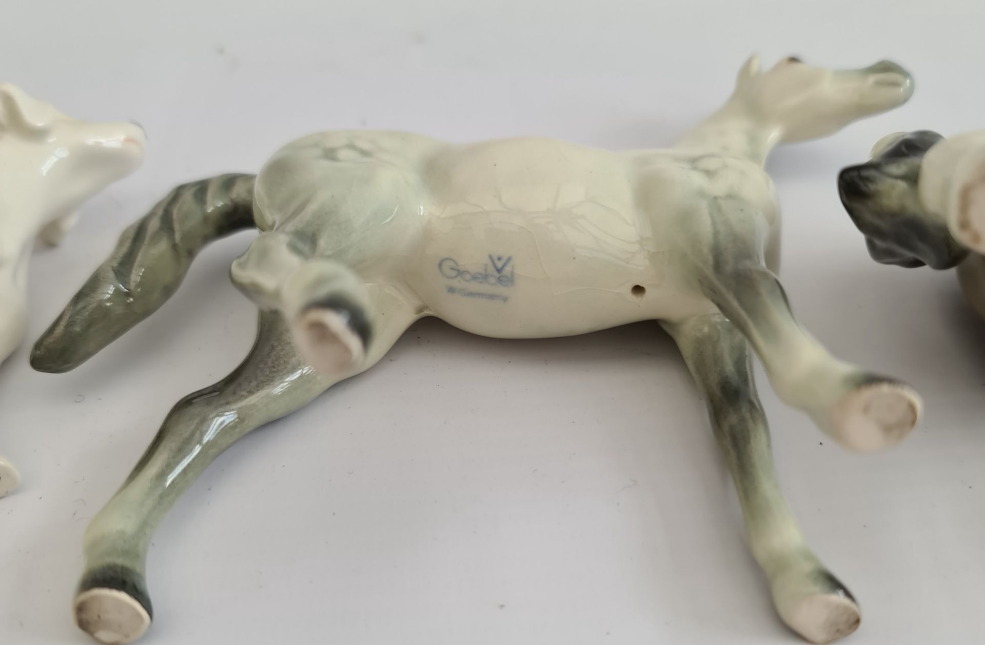 Vintage Beswick Gun Dog & 2 x Goebel Horses - Image 3 of 3