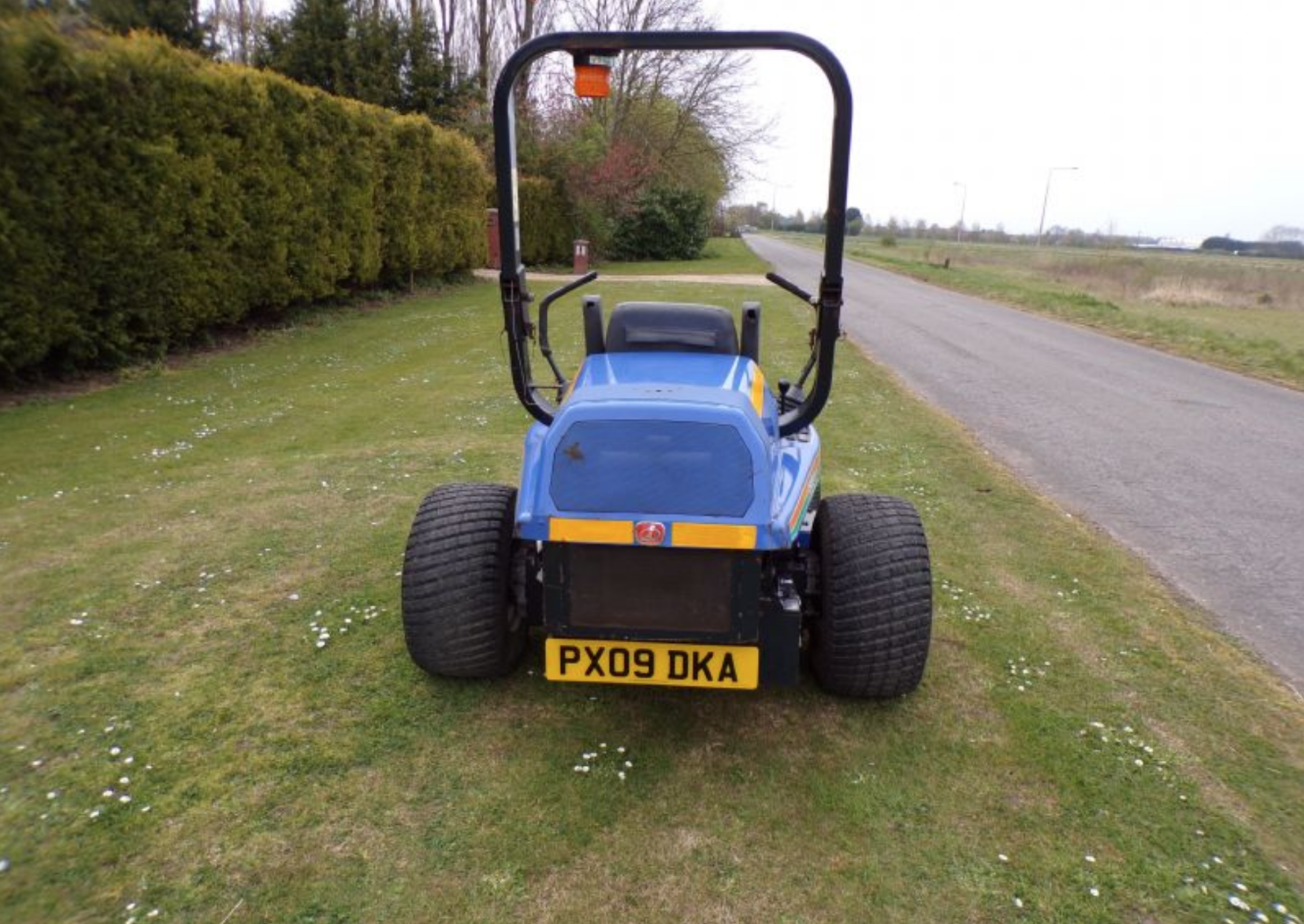 ISEKI ZERO SZ330 MOWER diesel for trees rotary - Image 3 of 6