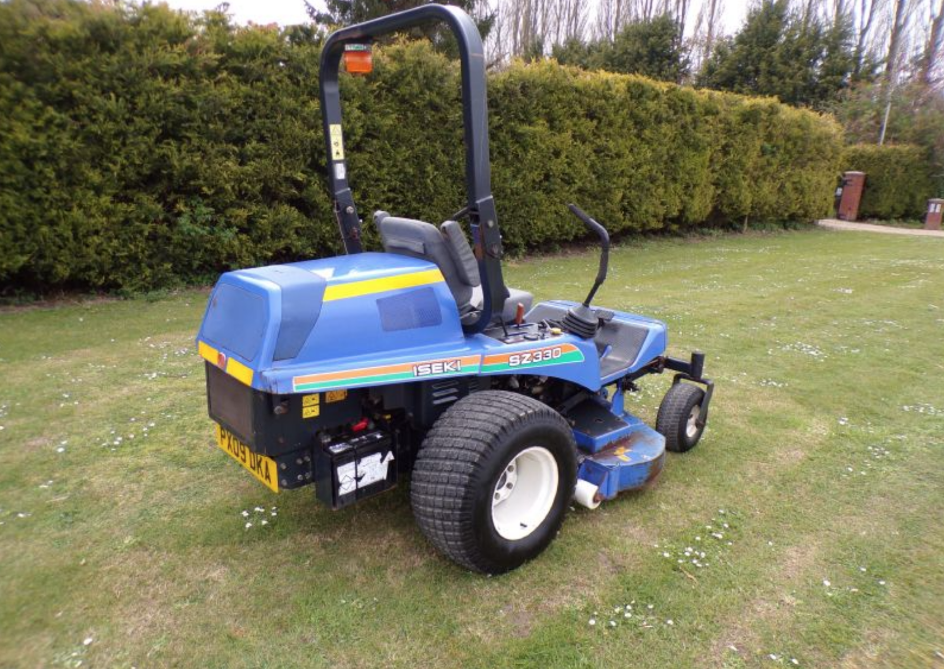 ISEKI ZERO SZ330 MOWER diesel for trees rotary - Image 6 of 6