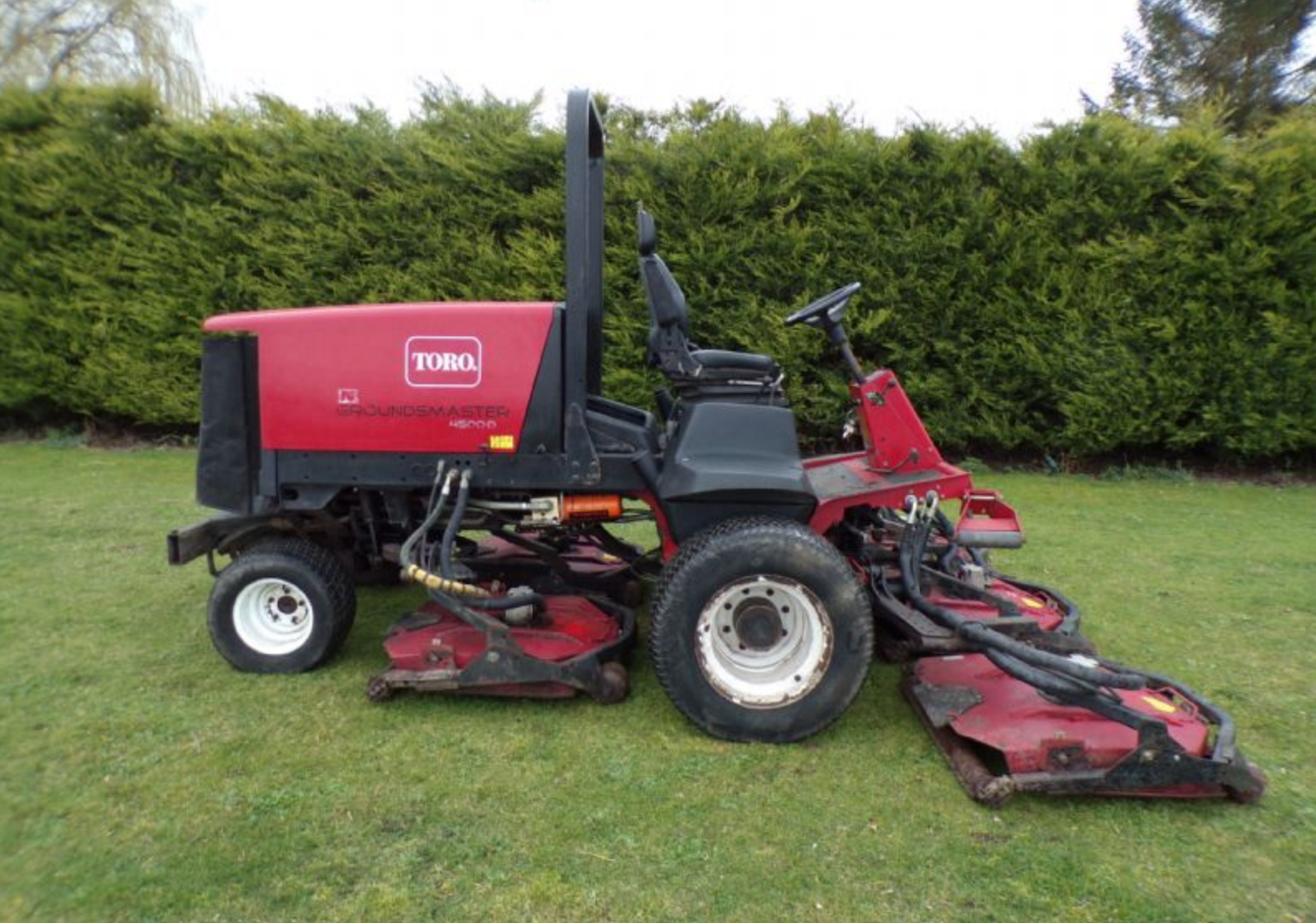 TORO 4500D GROUNDSMASTER ROTARY OUTFRONT MOWER - Image 5 of 6
