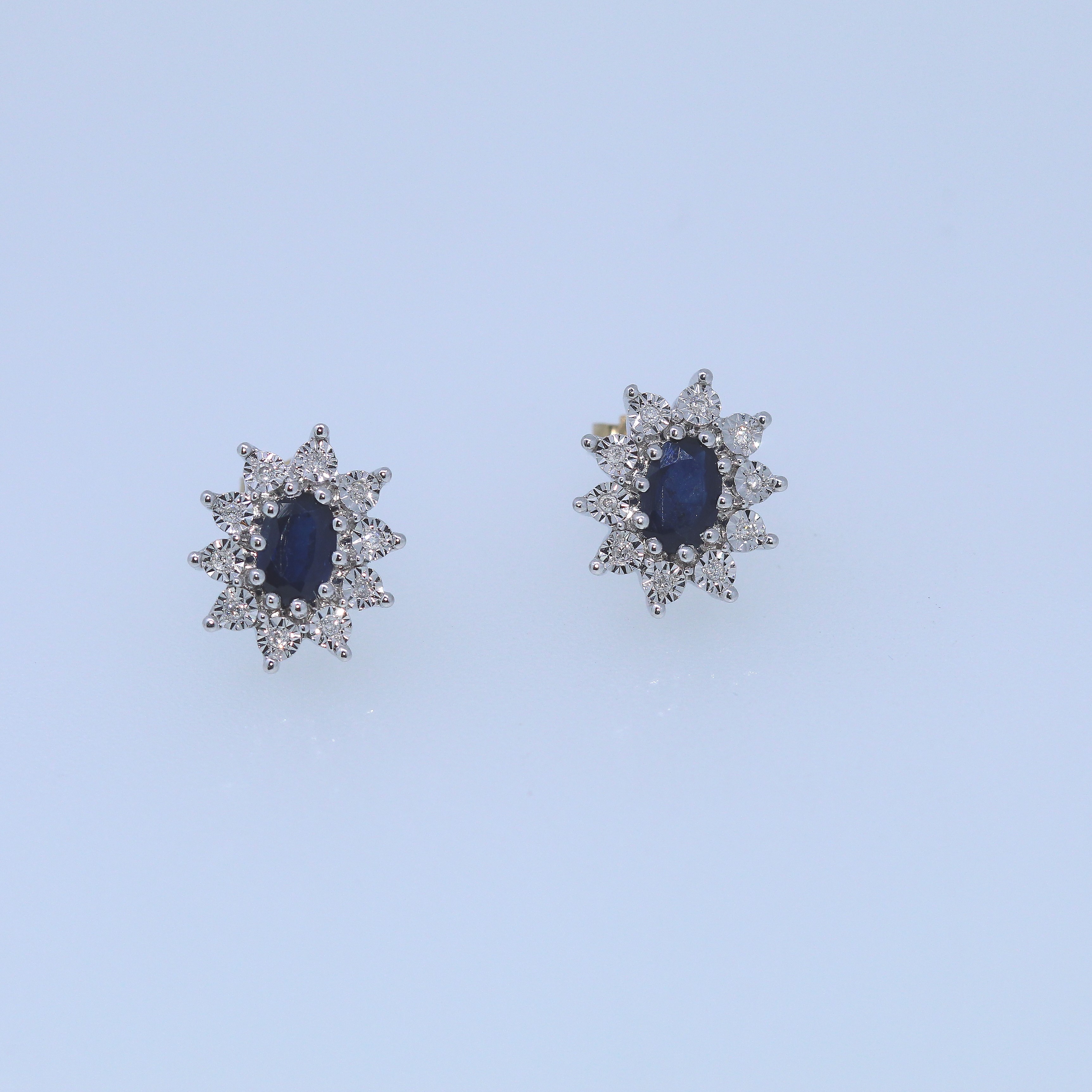 9k Yellow And White Gold Sapphire And Diamond Stud Earrings - Image 4 of 4