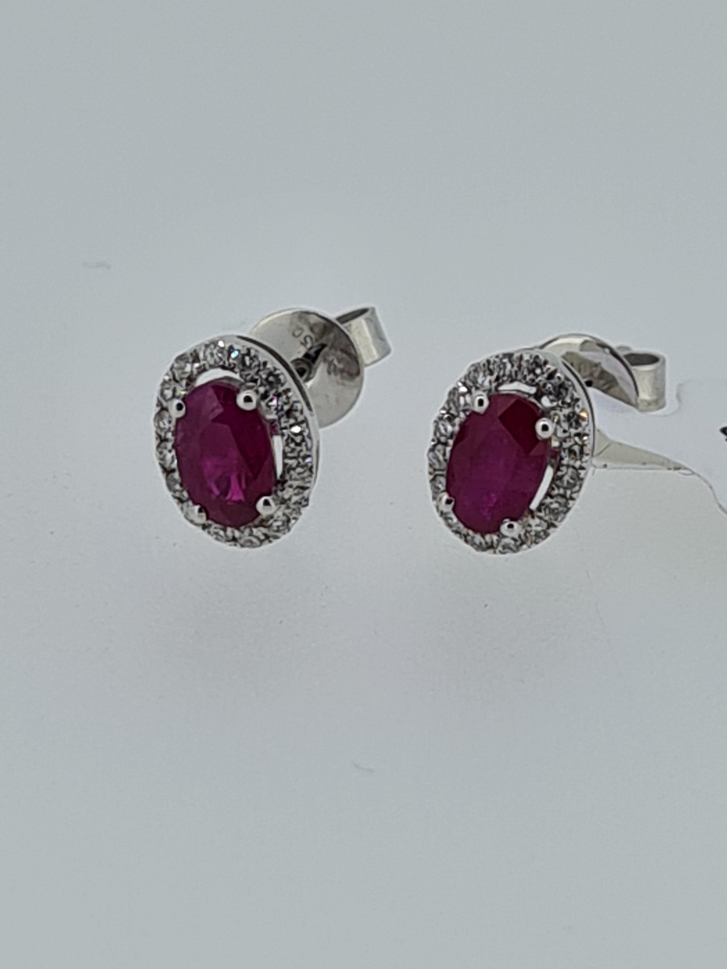 18ct white gold ruby and diamond stud earrings - Image 3 of 3