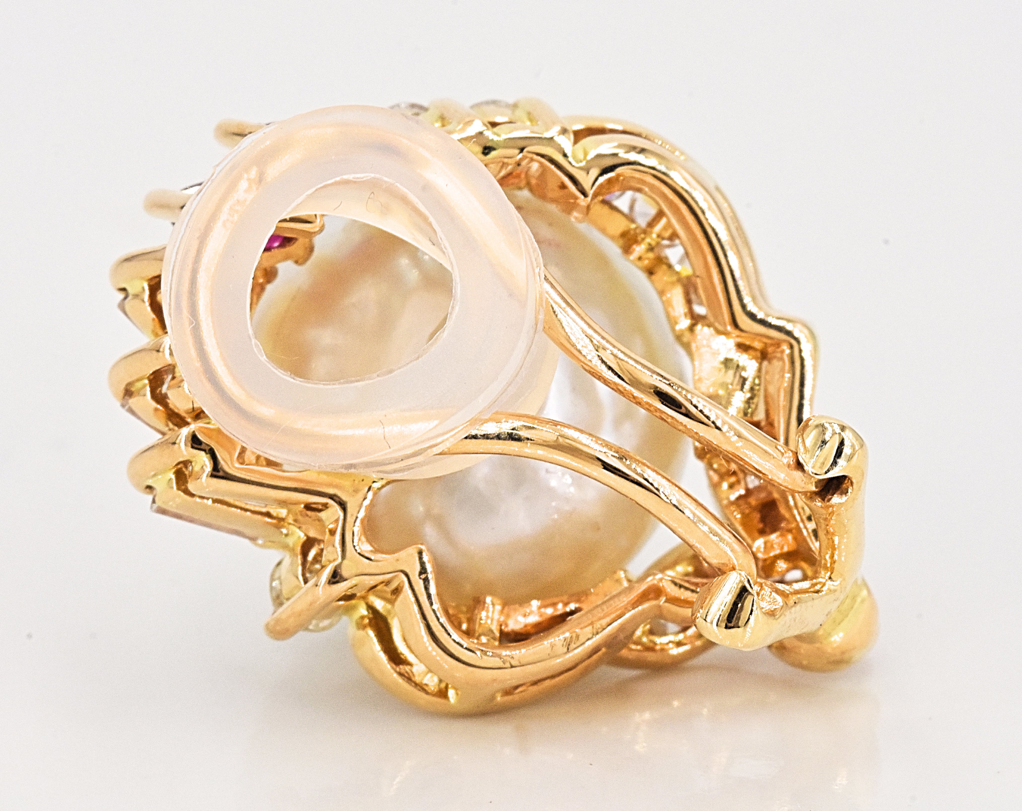 Earrings - 2.33 ct Diamonds - 13.40 mm South Sea Pearl, Rubies - Image 4 of 6