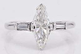 Ring - 0.90 ct Diamond - 1.16 ct total Diamonds