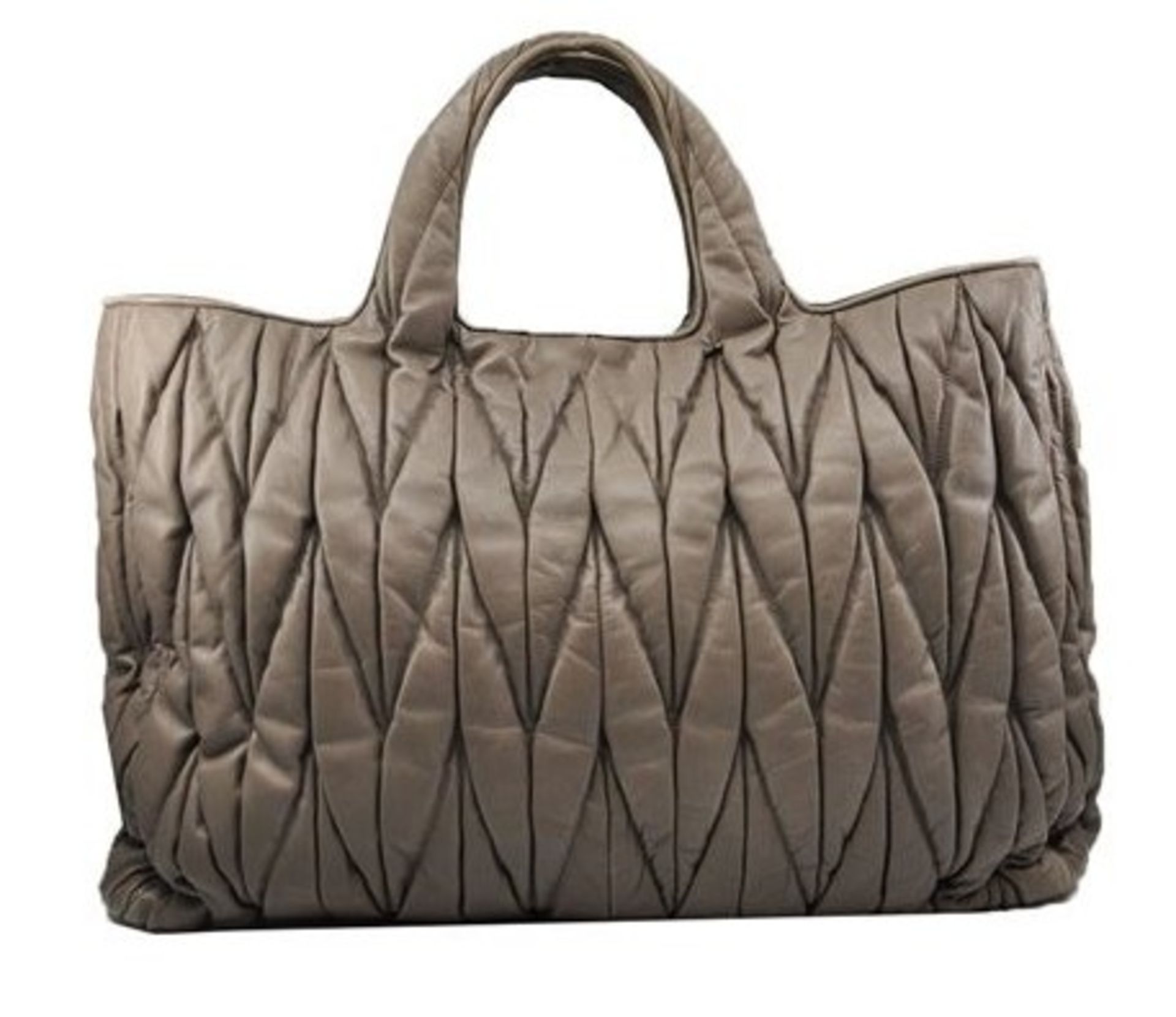 Miu Miu Mattelasse Leather Large Shoulder Bag - Image 5 of 6