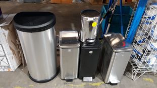 (R3H) Household. 5 X Mixed Bins. 1 X Curver Push Button, 3 X 15L Soft Close Lid. & 1 X 3L Soft