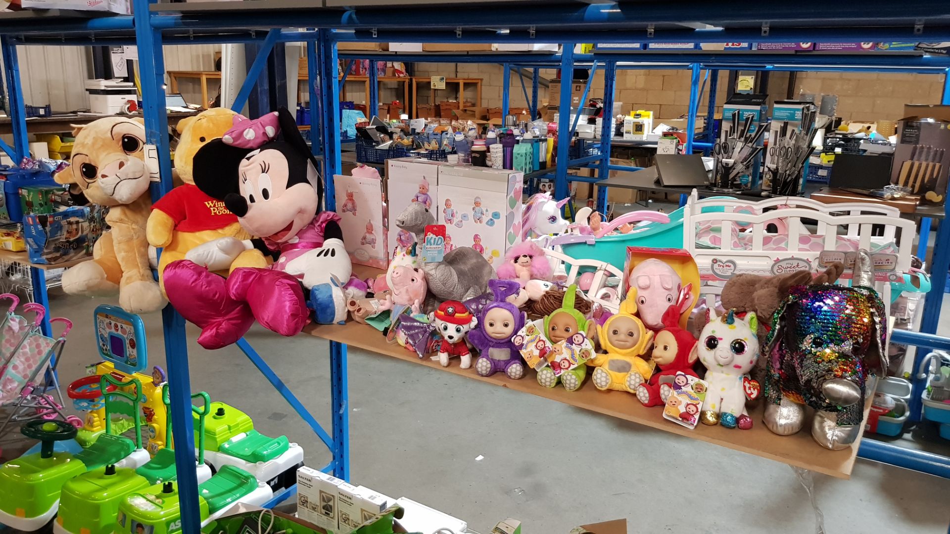 (R3O) Toys. Approx. 32 Items. Mixed Soft Toys To Include Disney Large Minnie Mouse. Winnie The Po