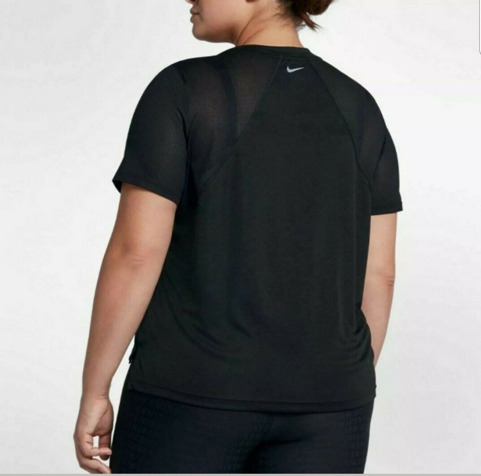 Nike Plus Size Women's Miler T-Shirt In Black - Size Xxl - Image 2 of 2