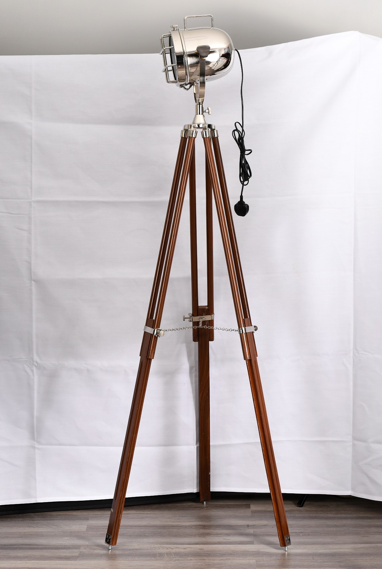 Spotlight with Wooden adjustable Legs. - Image 2 of 7