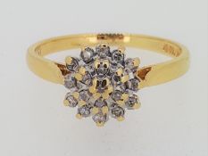 18ct (750) Yellow Gold Diamond Cluster Ring
