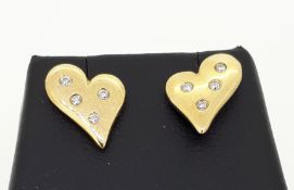 9ct (375) Yellow Gold Diamond Heart Stud Earrings