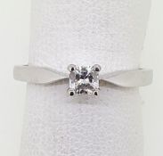 18ct (750) White Gold 0.19ct Princess Cut Diamond Solitaire Ring