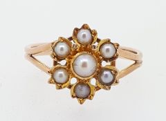 Vintage 9ct (375) Gold Pearl Daisy Cluster Ring