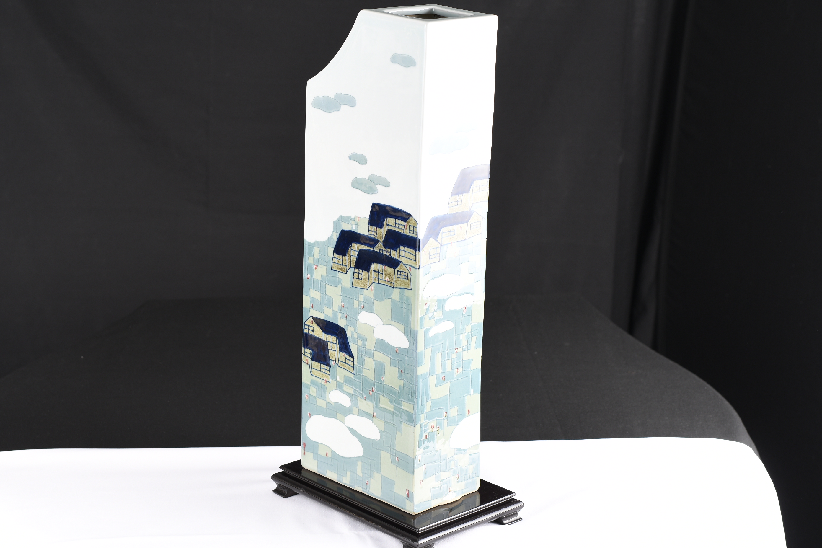 Porcelain Art Vase - Image 6 of 12