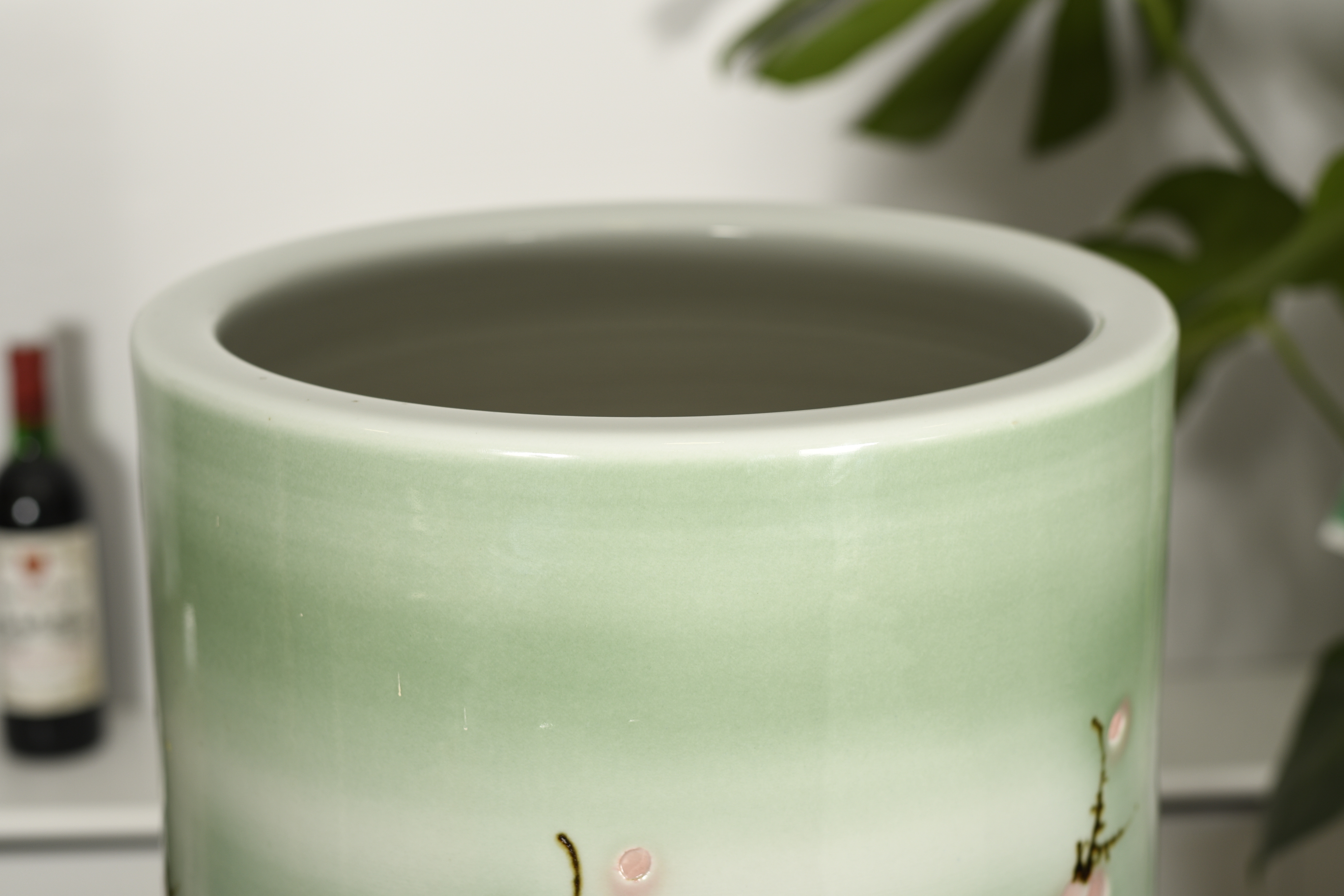 140cm Hand Made Porcelain Vase - Image 4 of 10