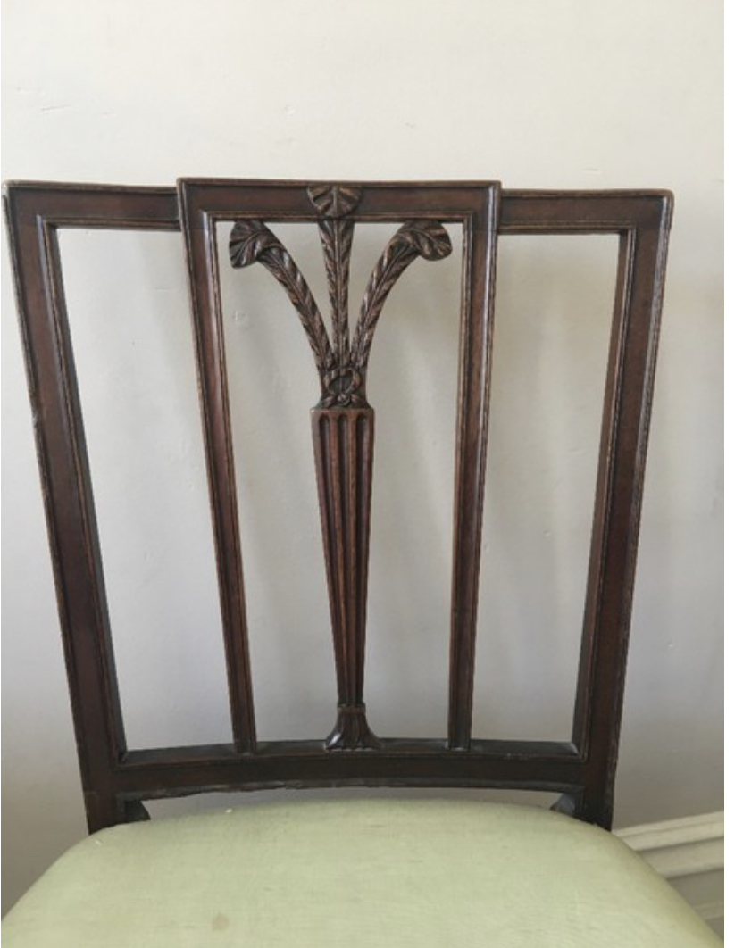 C18th pair of Hepplewhite chairs with prince of wales feather carved back - Image 3 of 6