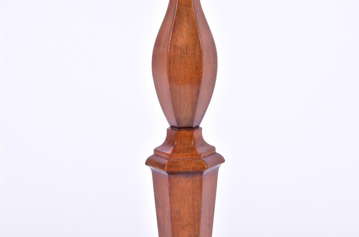C18th walnut pedestal/ candle stand - Image 5 of 5