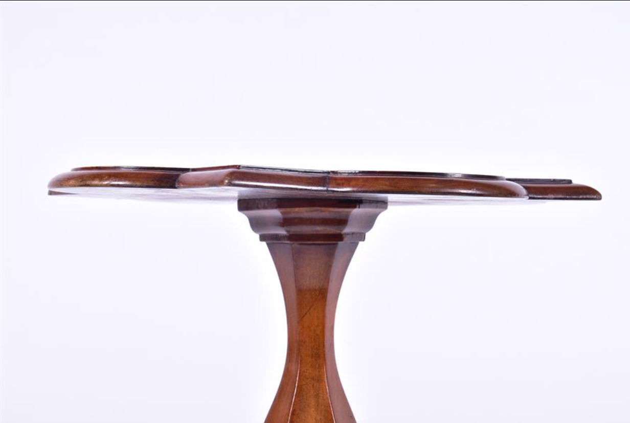 C18th walnut pedestal/ candle stand - Image 2 of 5