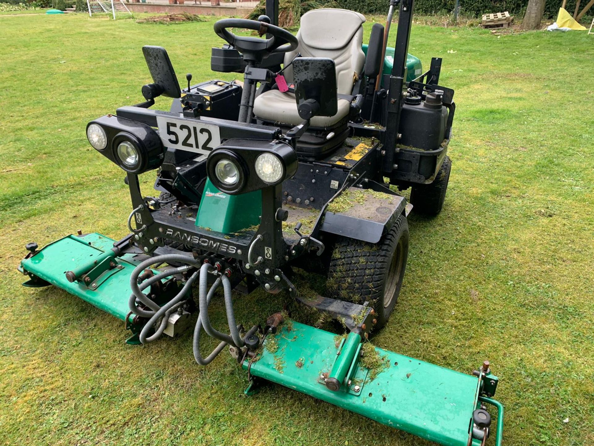 Ransomes Highway 3 diesel ride on mower. 4x4 - Image 5 of 5