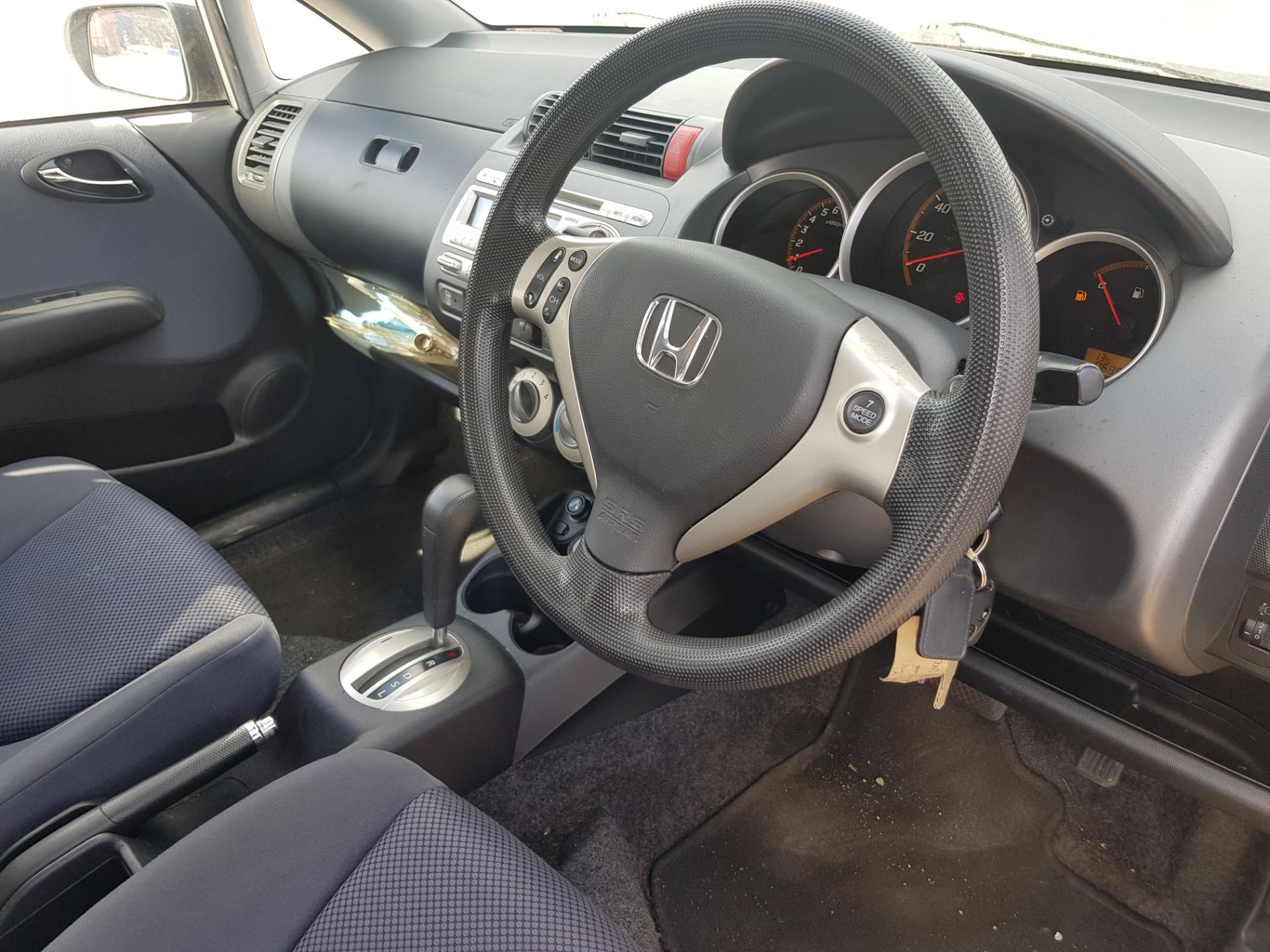 Honda Jazz Automatic - Image 21 of 27