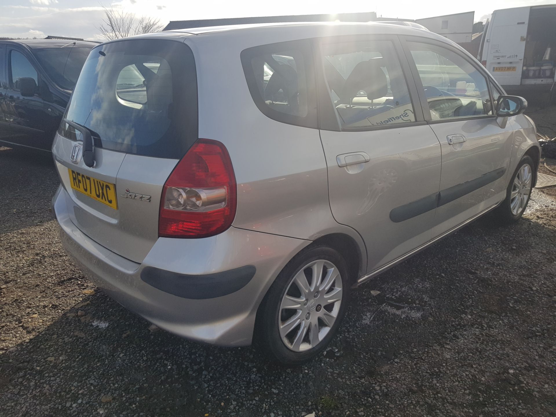 Honda Jazz Automatic - Image 12 of 27