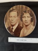 1938 King George v1 and Queen Mother Biscuit Tin