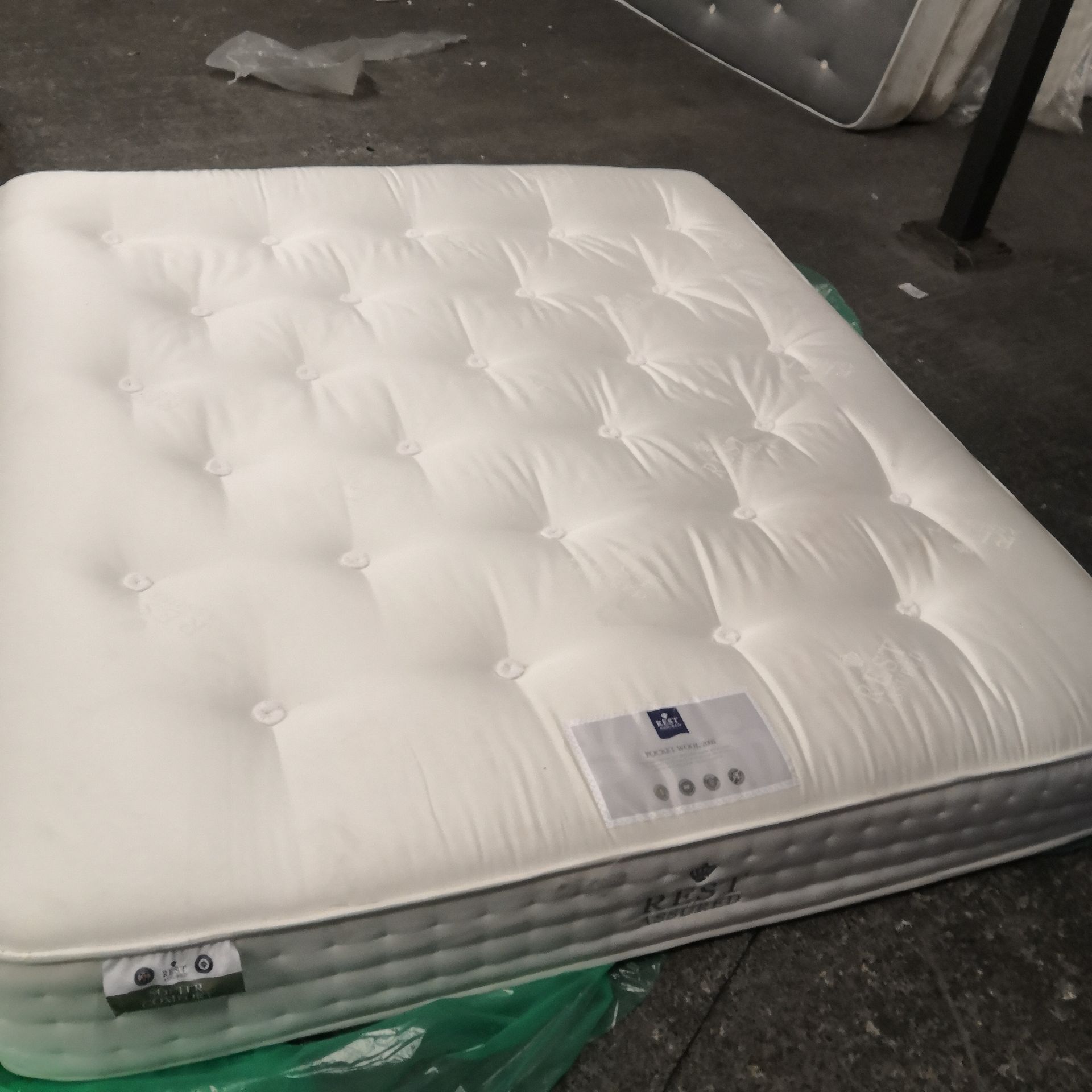 Rest Assured Pocket Wool 2000 [Grade 4] Super King Mattress