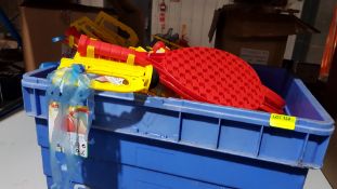 (R7B) Toys. Contents Of 2 Boxes. A Quantity Of Mixed Toys To Include Outdoor Play 2 Bats & Ball W