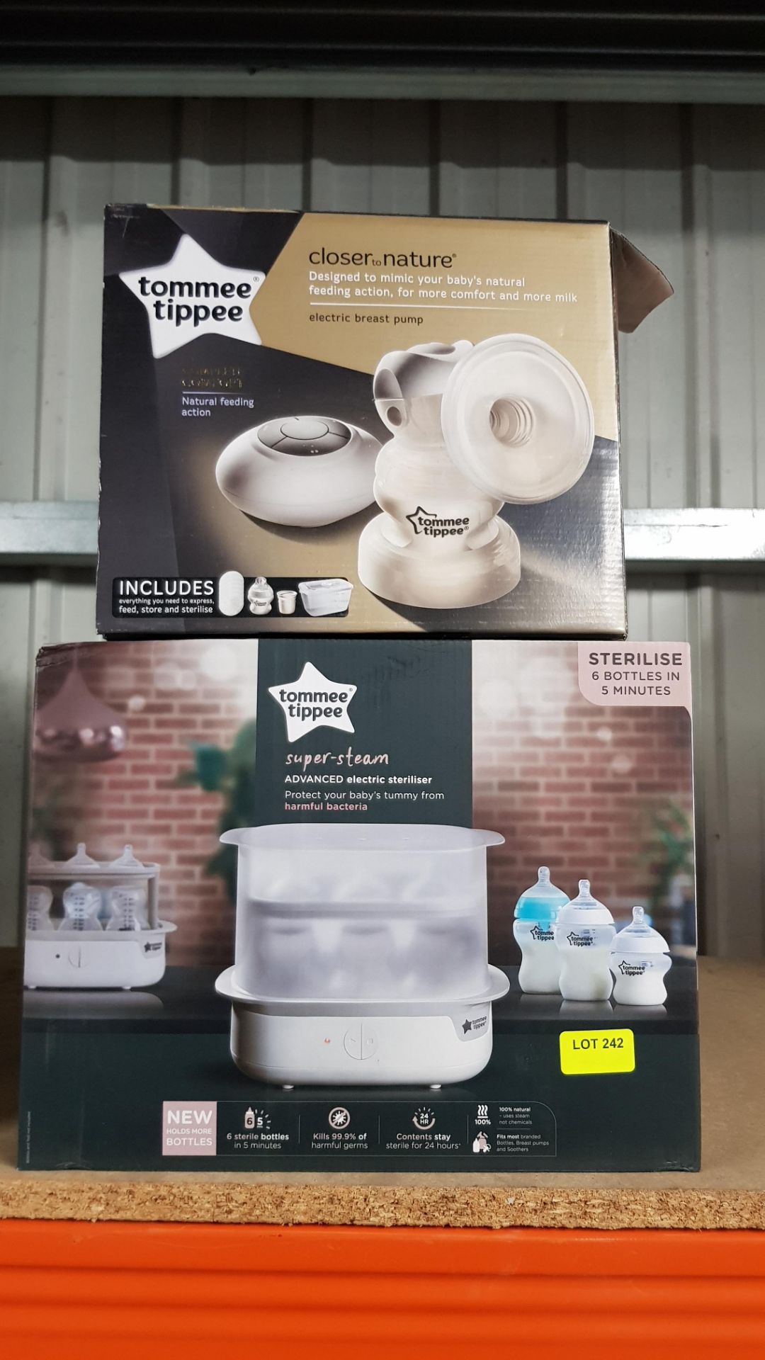 (R13B) Baby. 2 Items. 1 X Tommee Tippee Closer To Nature Electric Breast Pump & 1 X Tommee Tippee A