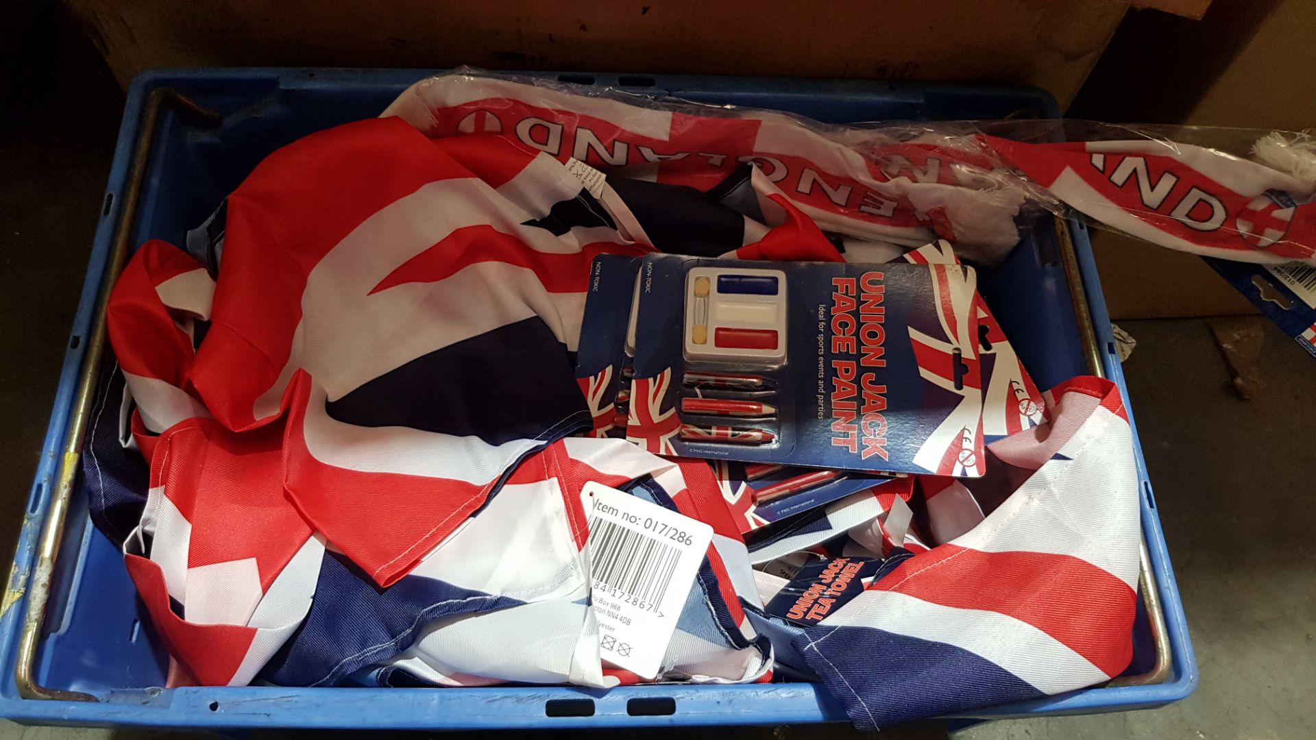 (R6K) Contents Of 8 Boxes. Mixed England Items (All New) - Image 3 of 9