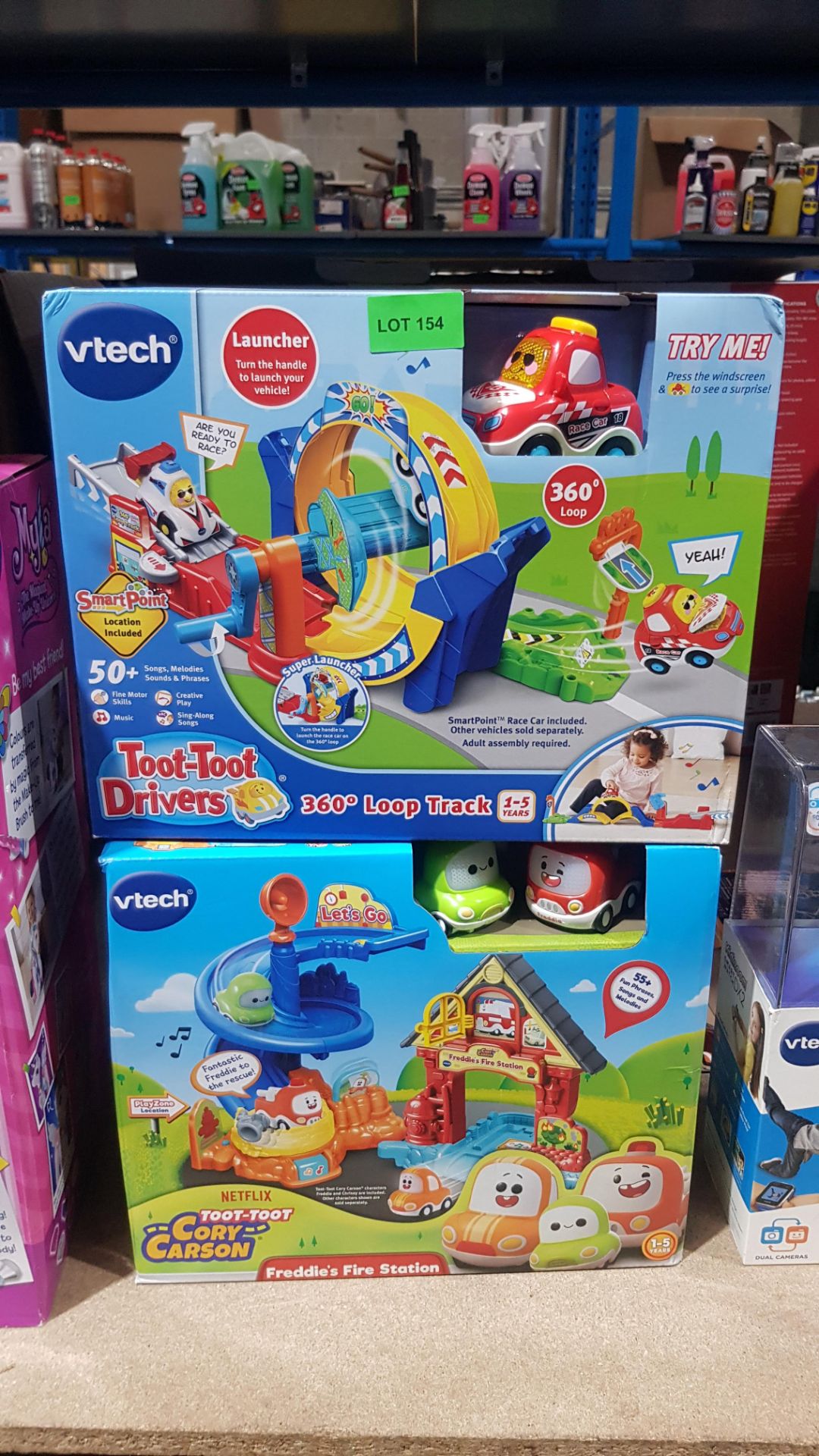 (R9H) Toys. 2 X Vtech Toot Toot Drivers Items. 1 X 360 Loop Track & 1 X Freddie’s Fire Station (N