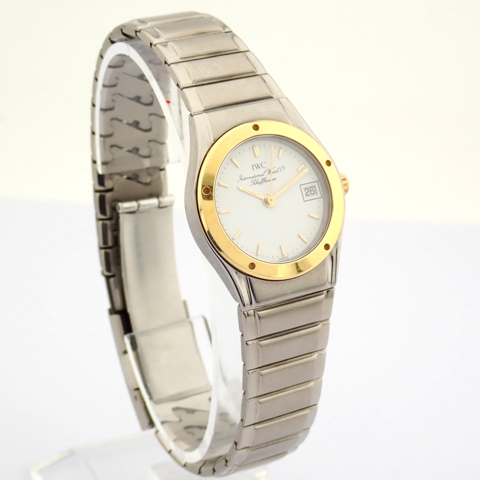 IWC / 1980s IWC INGENIEUR COLLECTORS - Lady's Gold/Titanium Wrist Watch - Image 13 of 16