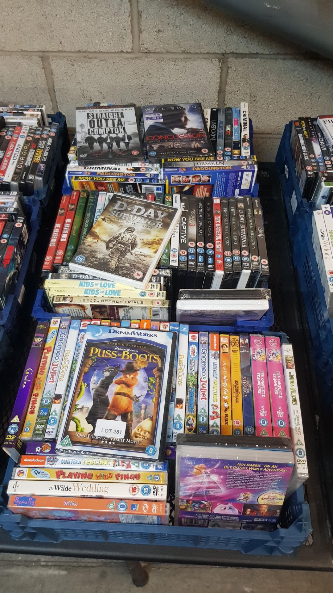 (R14F) Approx. 98 X Mixed DVD’s (All New / Sealed). To Include Straight Outta Compton, Paddington