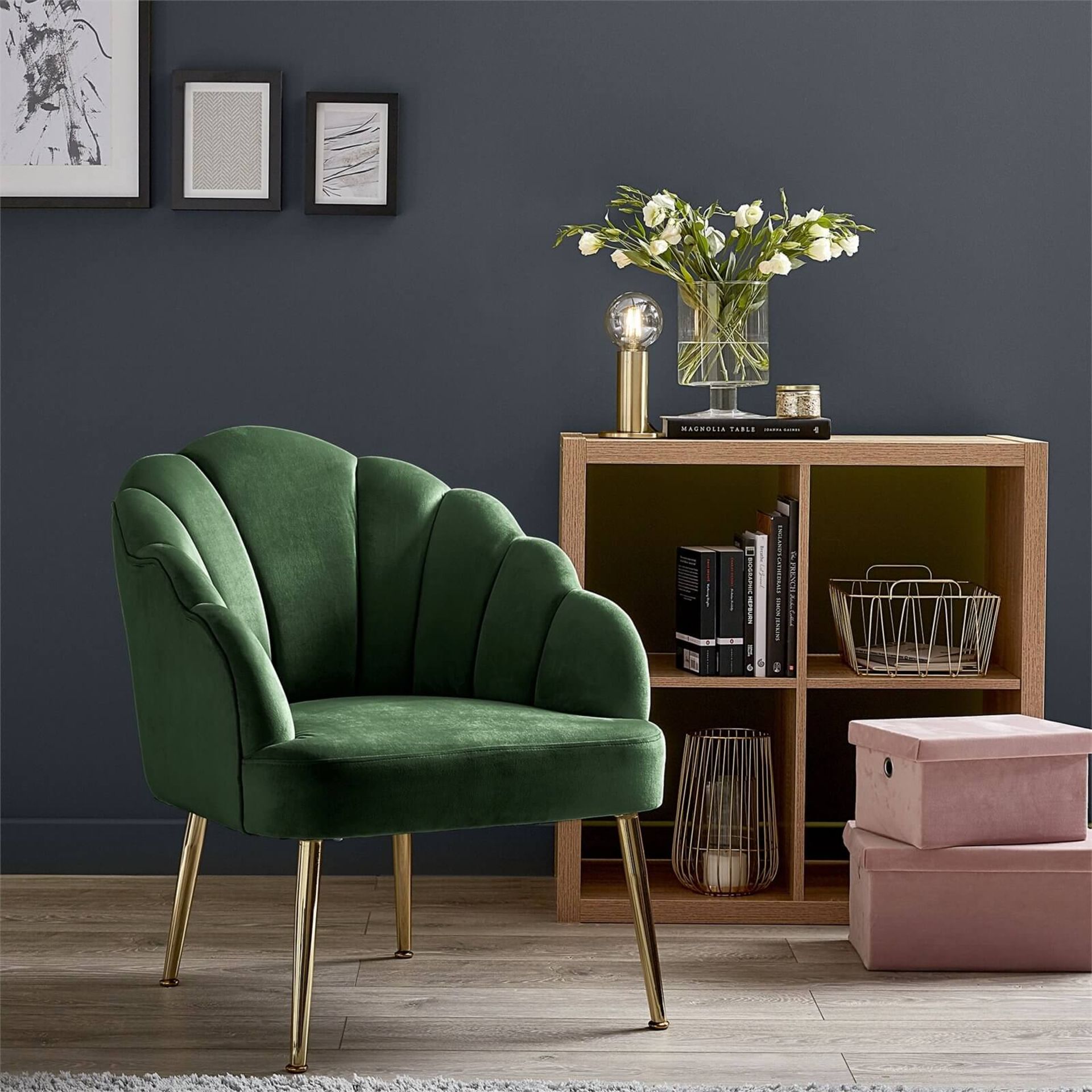 (R6J) 1 X Occasional Chair Emerald. Velvet Cover With Rubberwood Legs (H72xW60xD70cm) - Image 2 of 4