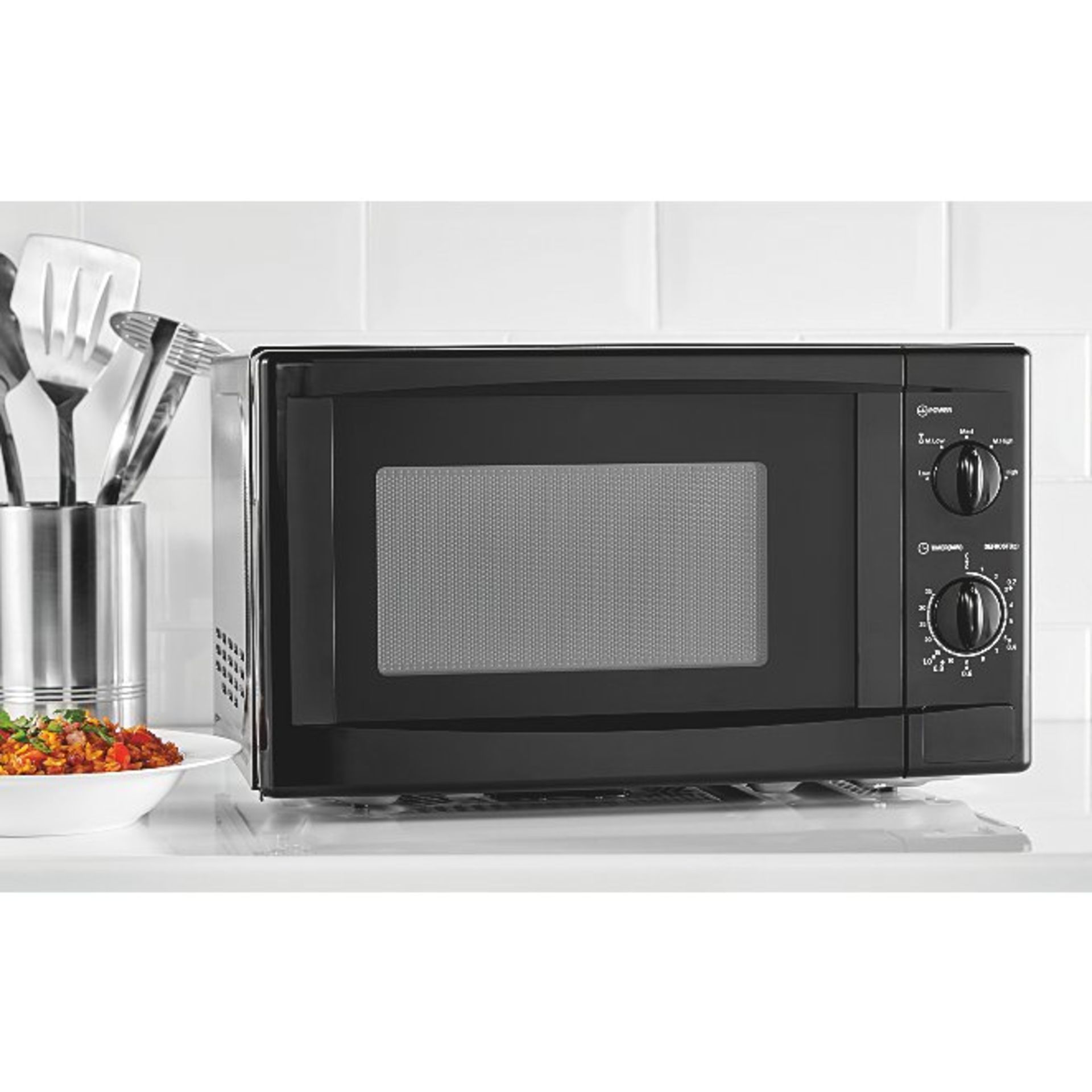 (R6B) Kitchen. 1 X 700W Black Microwave Oven 17L