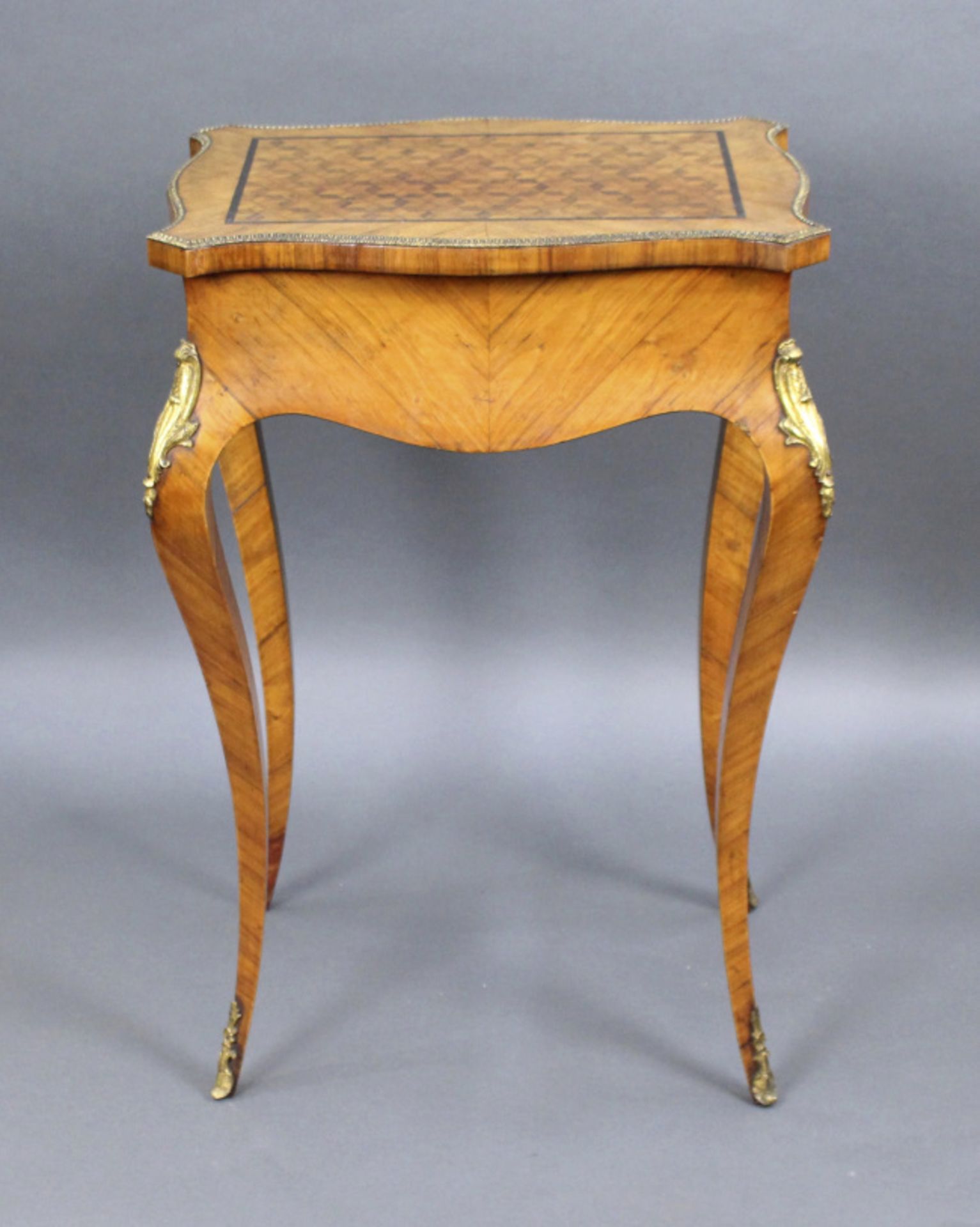 Elegant Antique French Poudreuse c.1860 - Image 3 of 11