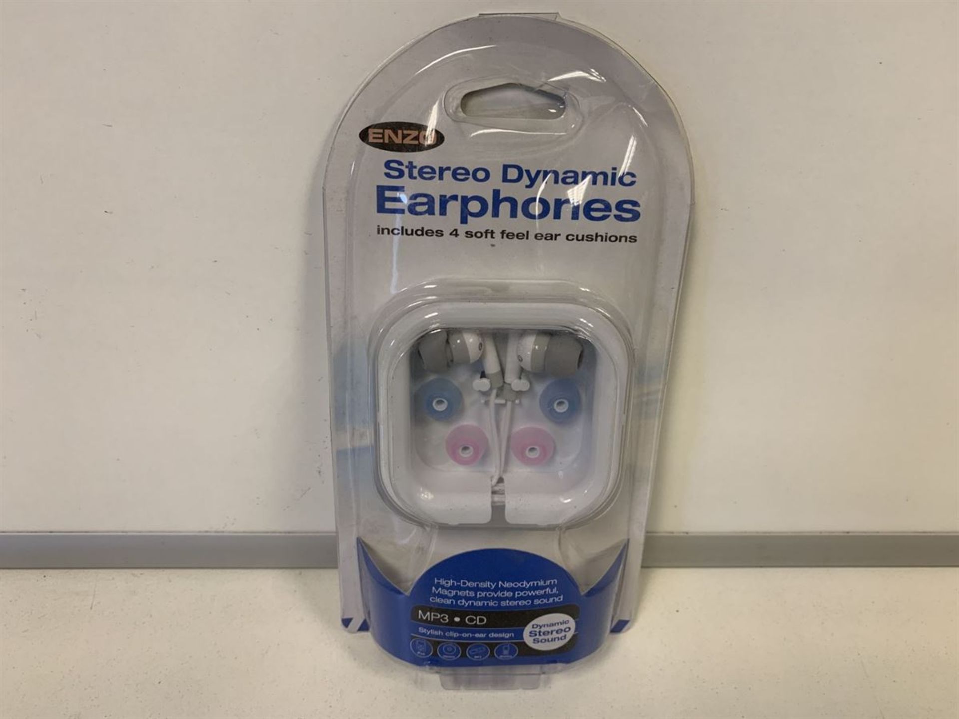 20 x Brand New Enzo Stereo Dynamic Earphones Including 4 Soft Feel Ear Cushions