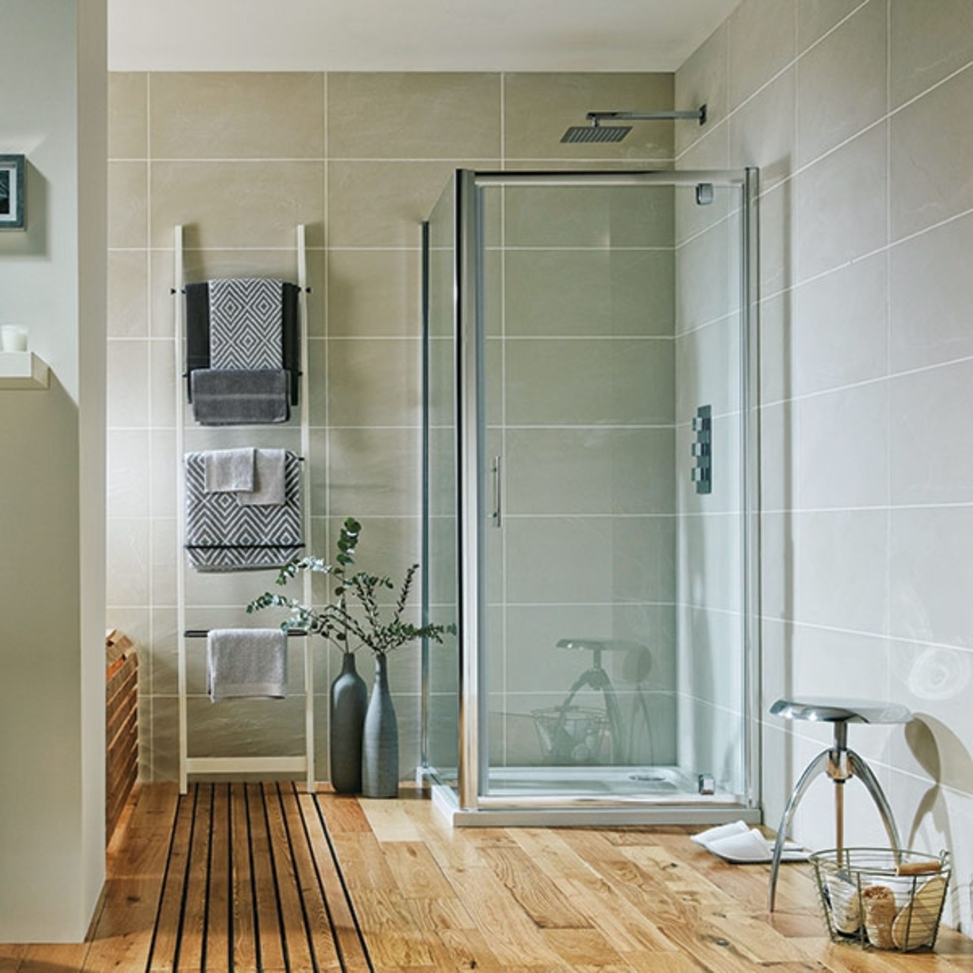 NEW (L126) 700mm Pivot Shower Door. RRP £223.99.6mm toughened safety glass 1850mm tall Acqua...