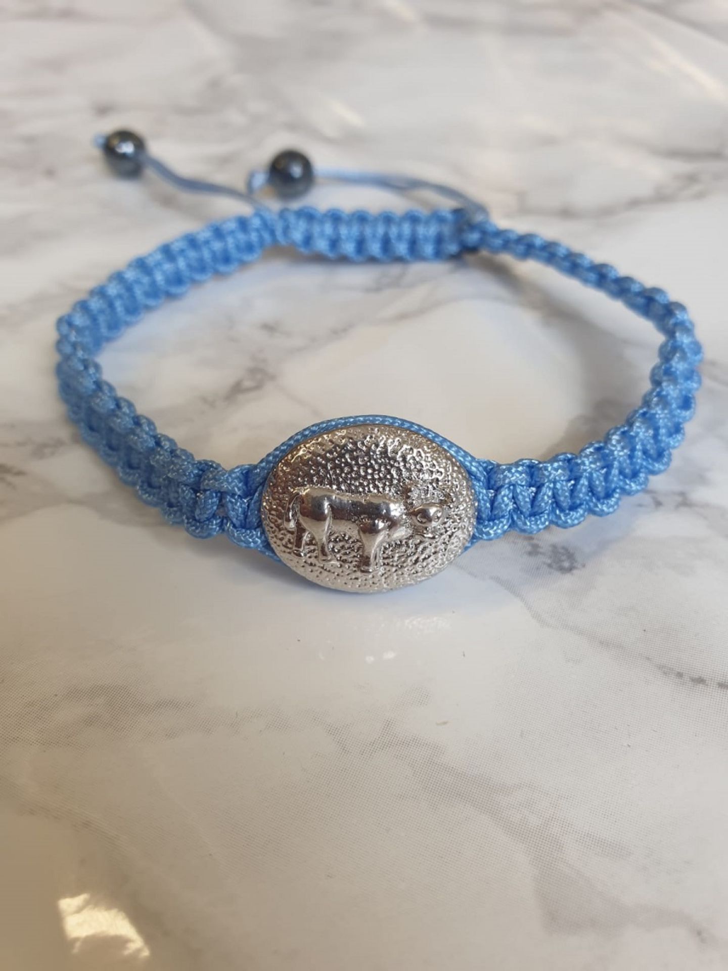 30 x Ox Chinese Zodiac Year Adjustable Blue Beaded Bracelet - Image 5 of 5