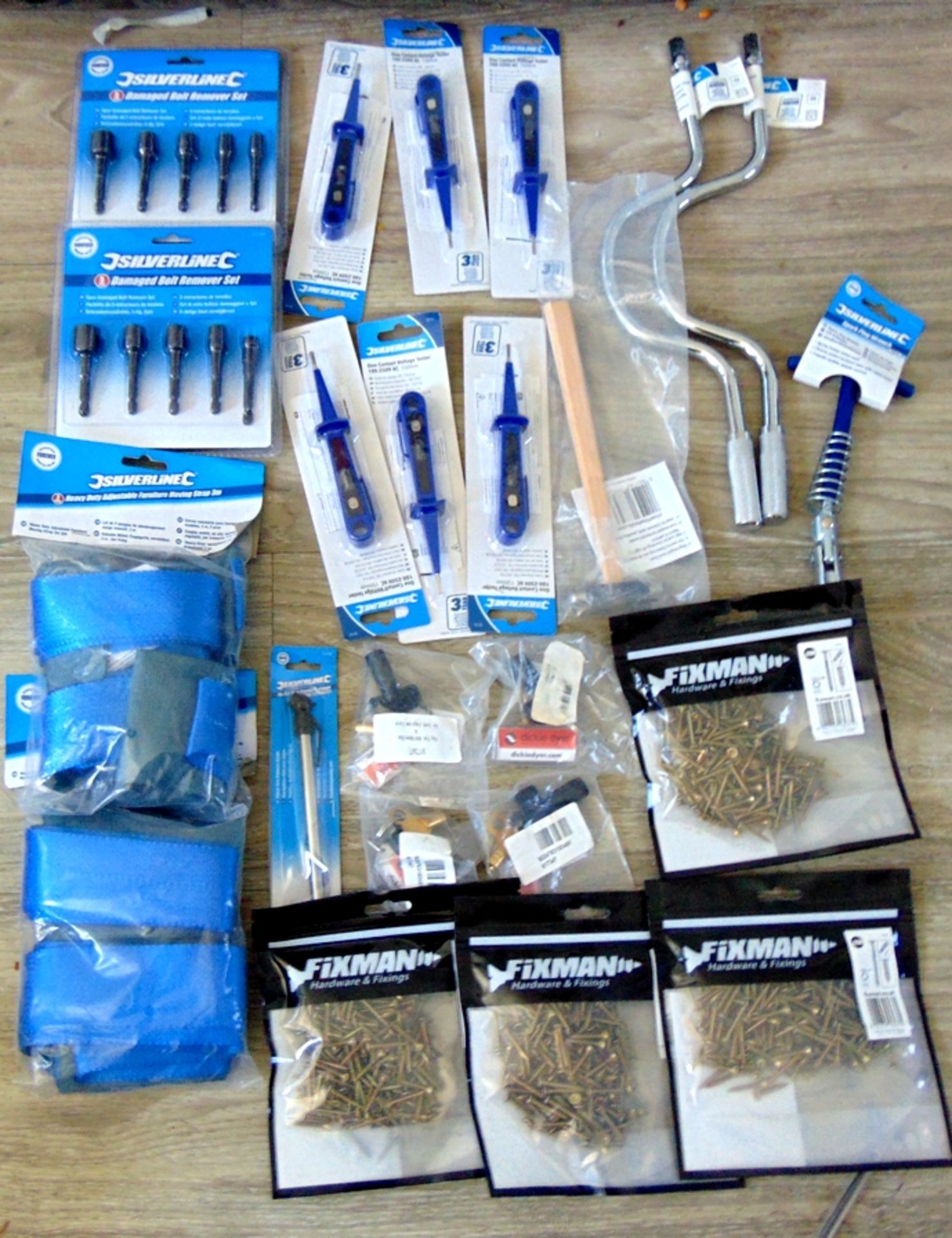 Tool lot comprising, 2 x packs of bolt removing kits, 6 x volt