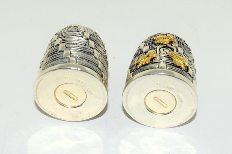 PAIR OF BEEHIVE SILVER PLATED SALT & PEPPER CONDIMENTS - Image 4 of 4